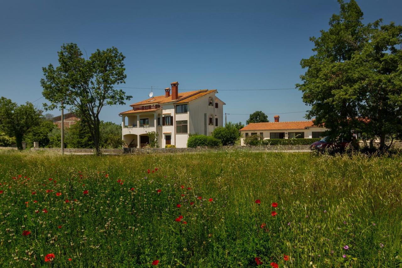 App Fiorela Poreč Exteriör bild